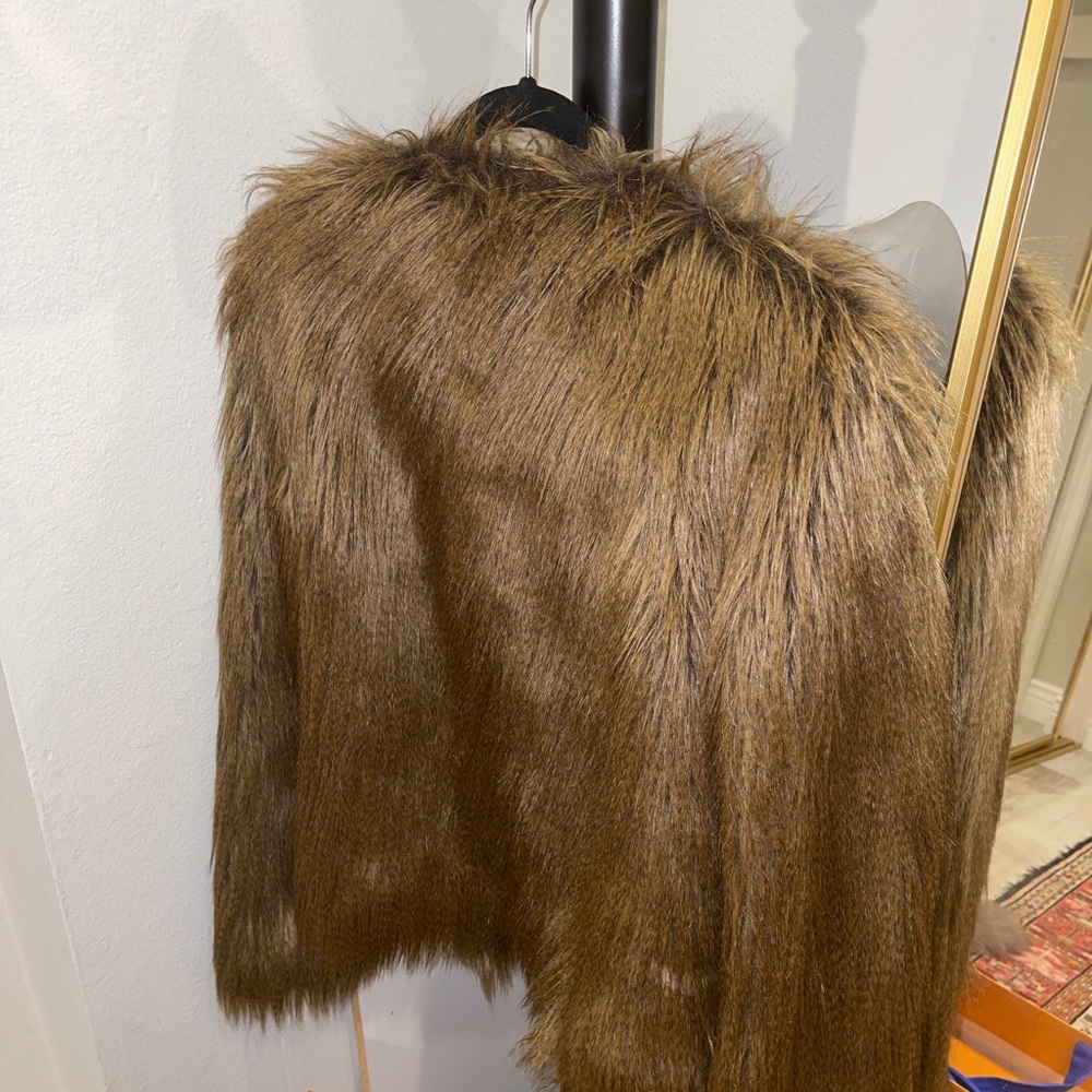 FAUX FUR COAT